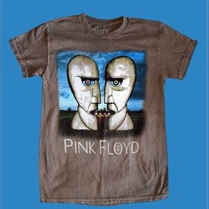 NWOT Pink Floyd Shirt